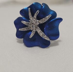 Starfish on Coral Bed Metallic Ring with Crystals